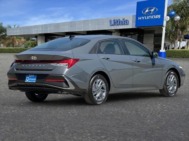 Thumbnail: 2025 Hyundai Elantra - 2