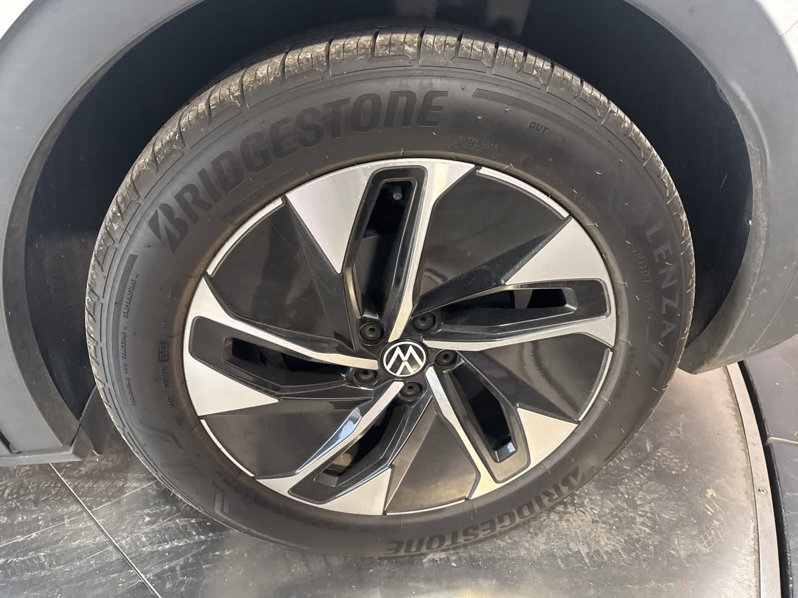 Thumbnail: 2022 Volkswagen ID.4 - 7