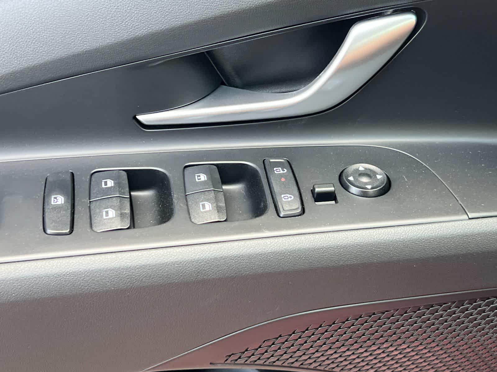 Thumbnail: 2025 Hyundai Elantra - 13