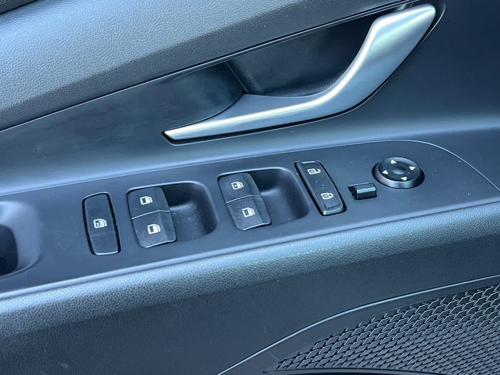 Thumbnail: 2023 Hyundai Elantra - 14