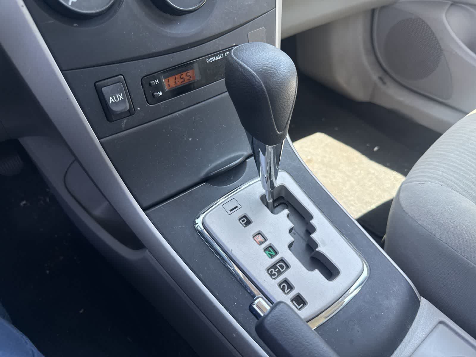 Thumbnail: 2010 Toyota Corolla - 25