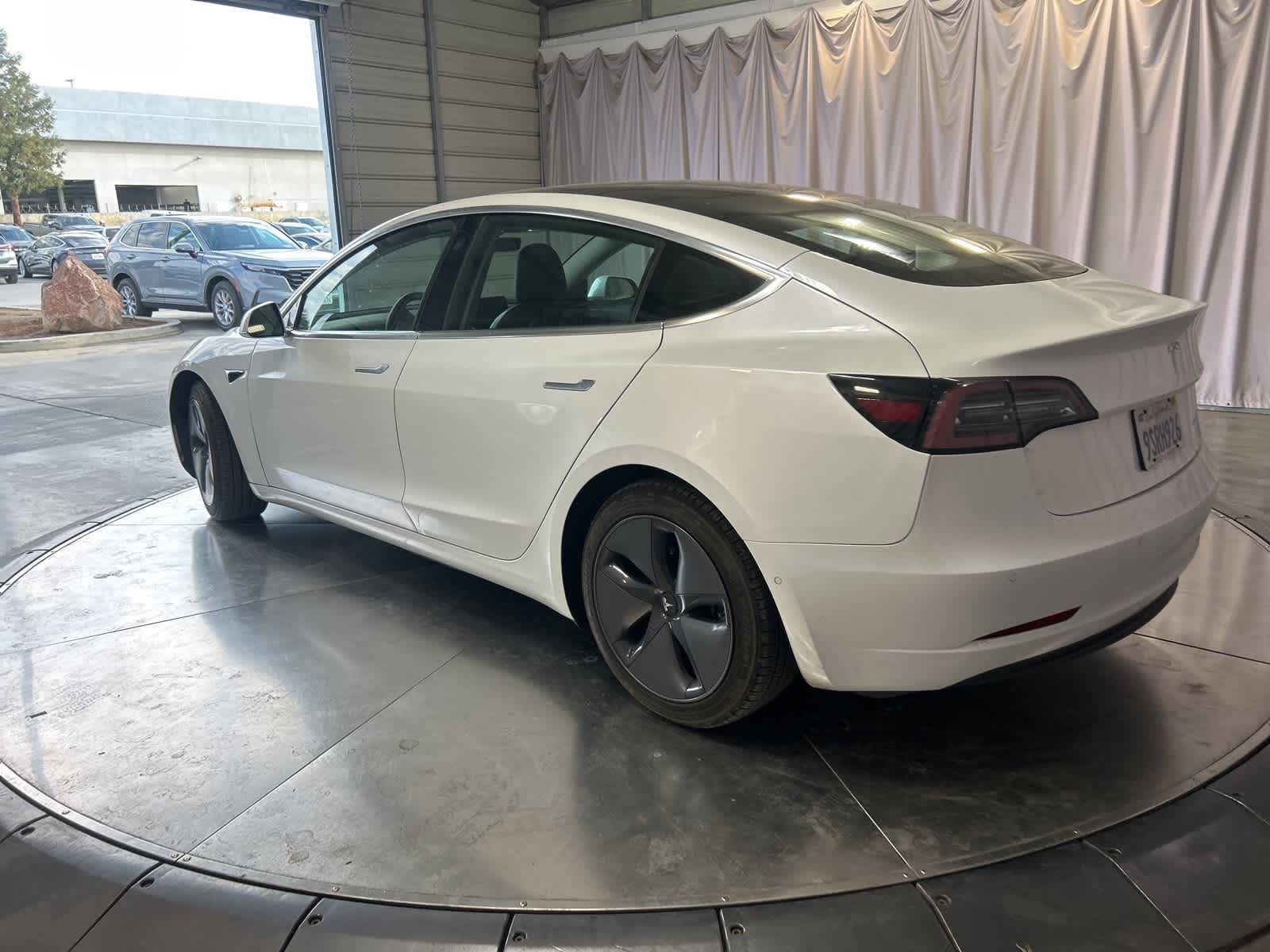 Thumbnail: 2019 Tesla Model 3 - 13