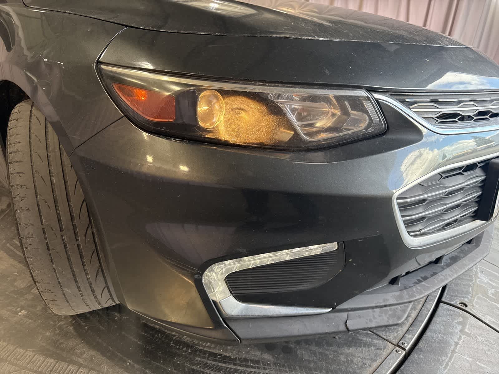 Thumbnail: 2017 Chevrolet Malibu - 8