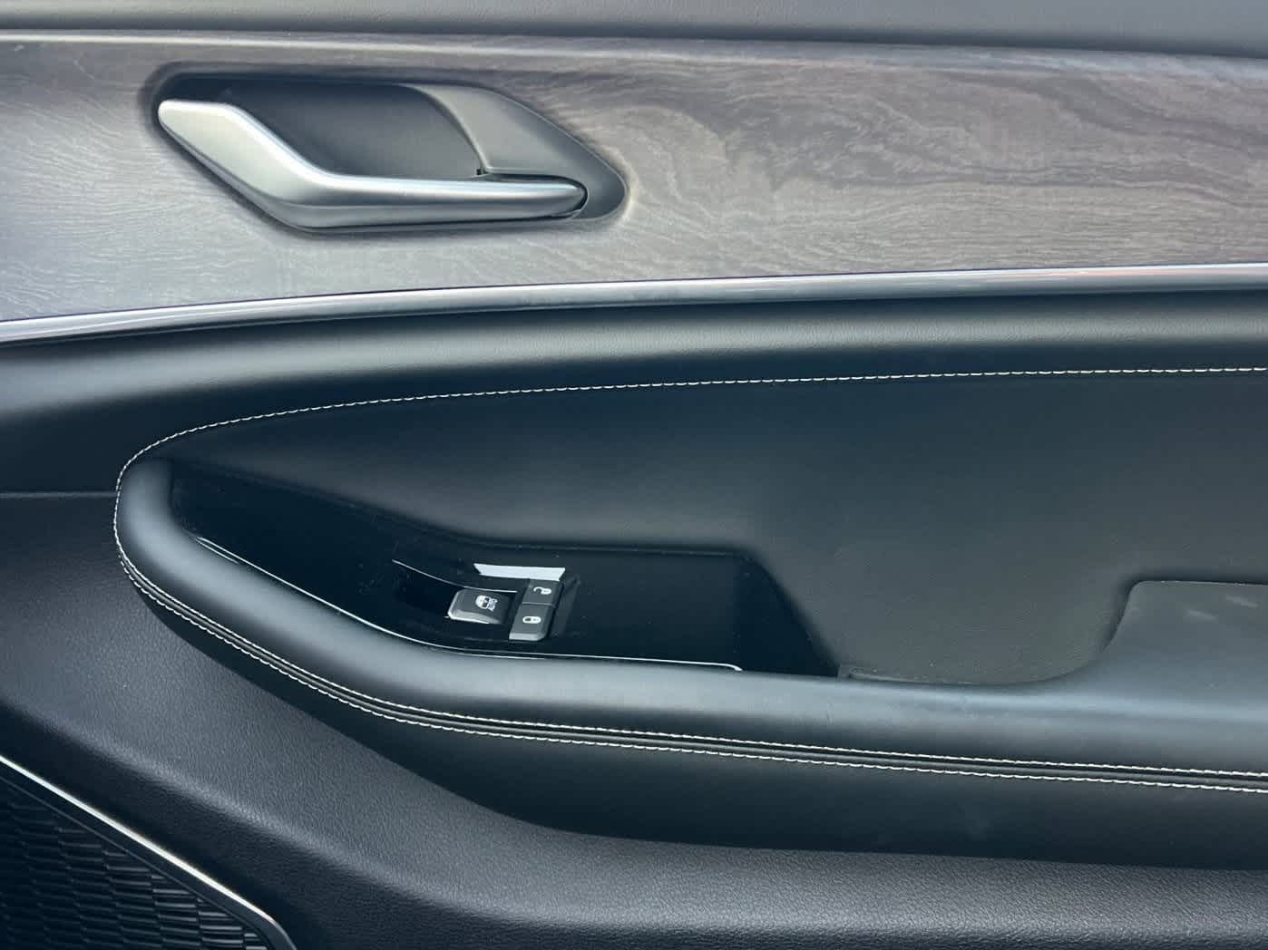 Thumbnail: 2024 Jeep Grand Cherokee - 29