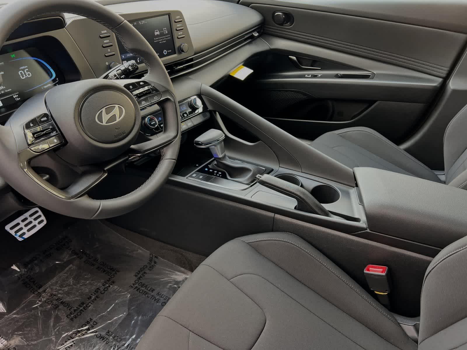 Thumbnail: 2025 Hyundai Elantra - 12
