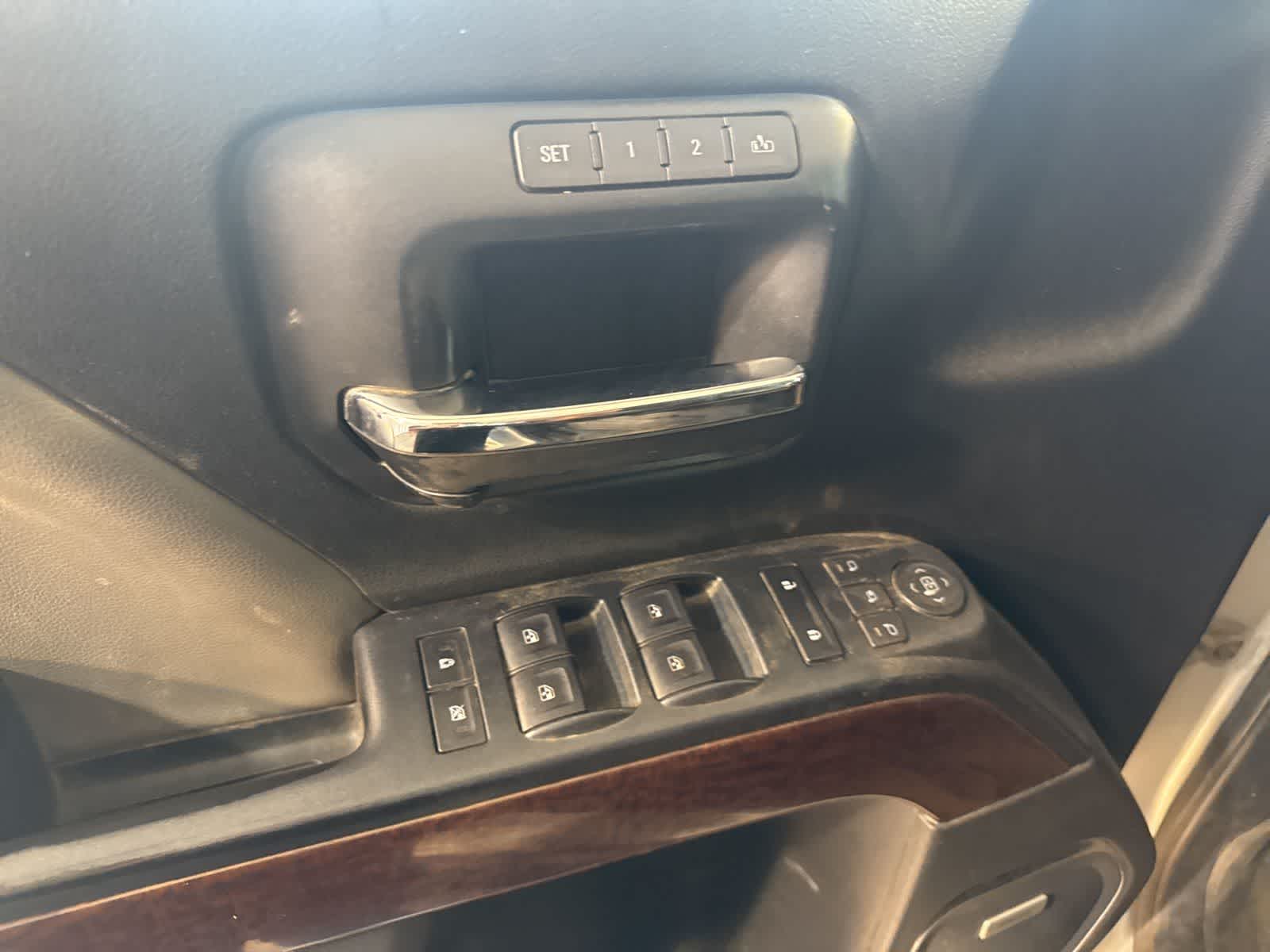 Thumbnail: 2016 GMC Sierra 2500 - 18