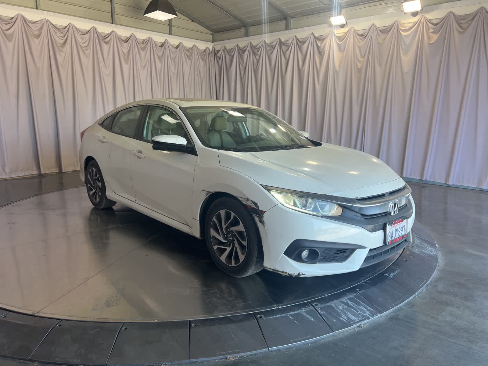 Thumbnail: 2017 Honda Civic - 9