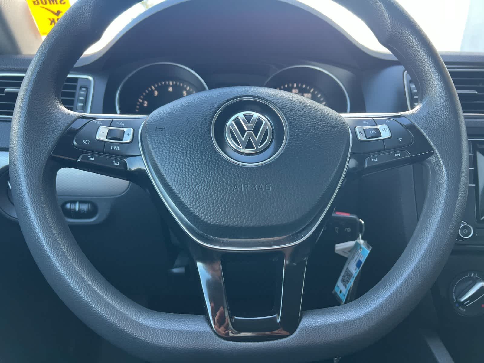 Thumbnail: 2017 Volkswagen Jetta - 22