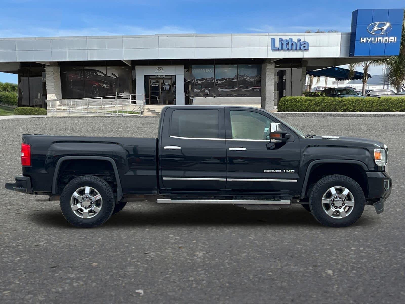 Thumbnail: 2017 GMC Sierra 3500 - 8