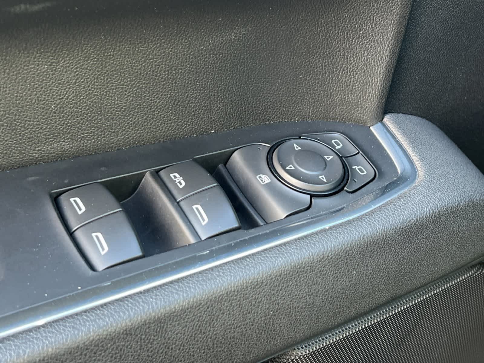 Thumbnail: 2025 Chevrolet Silverado 1500 - 13