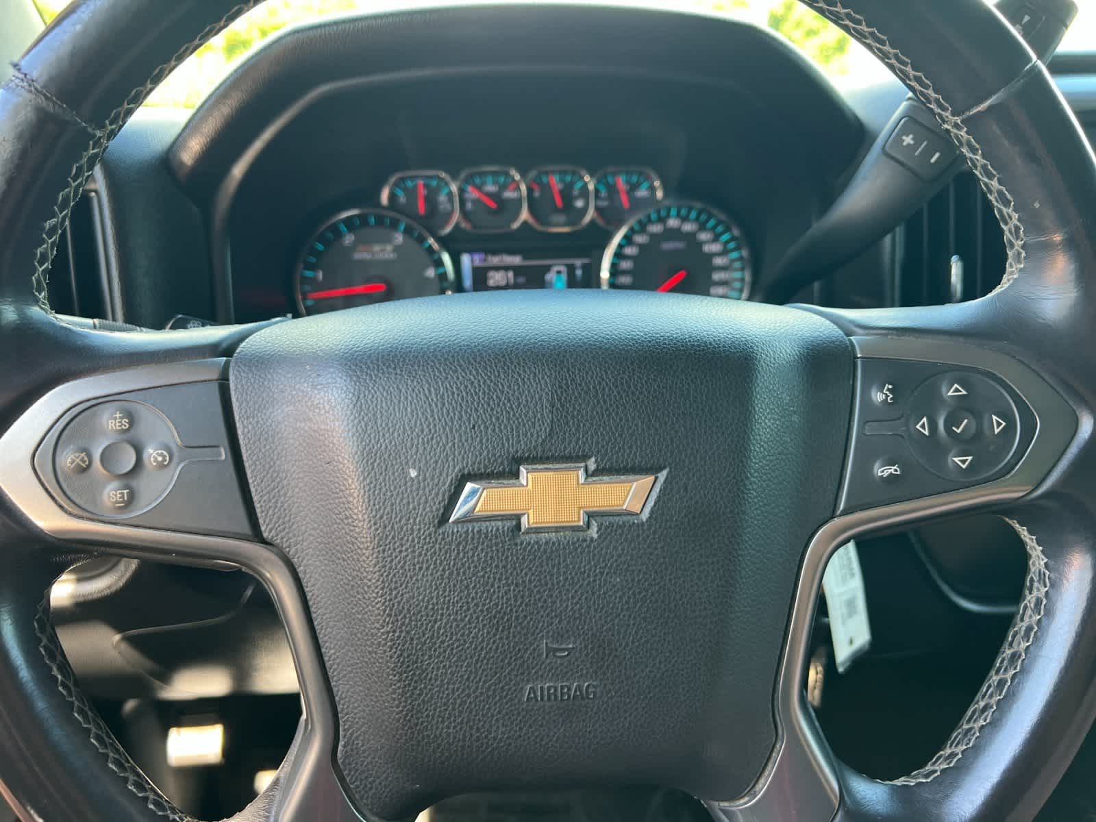 Thumbnail: 2017 Chevrolet Silverado 2500 - 22