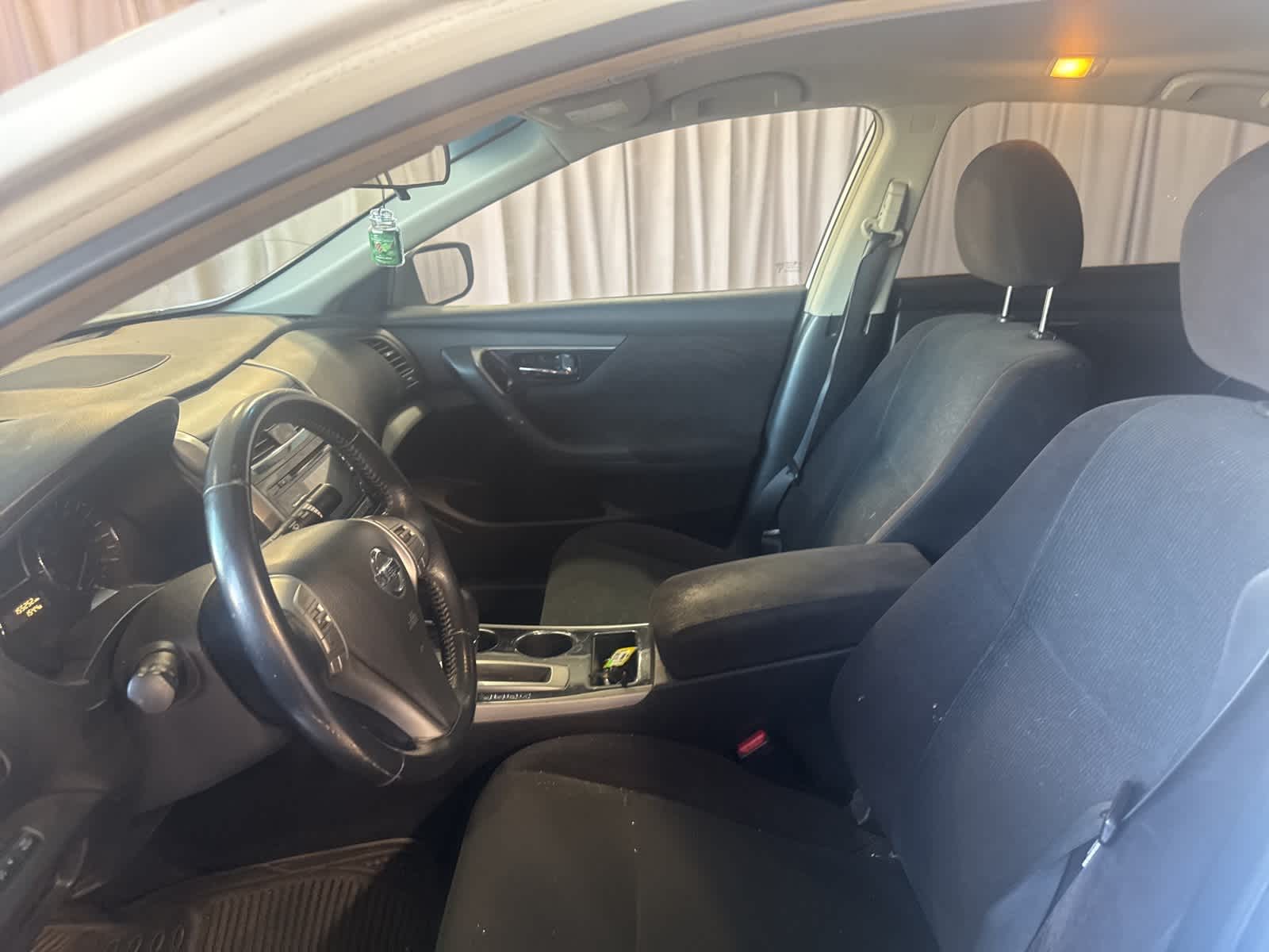 Thumbnail: 2013 Nissan Altima - 20