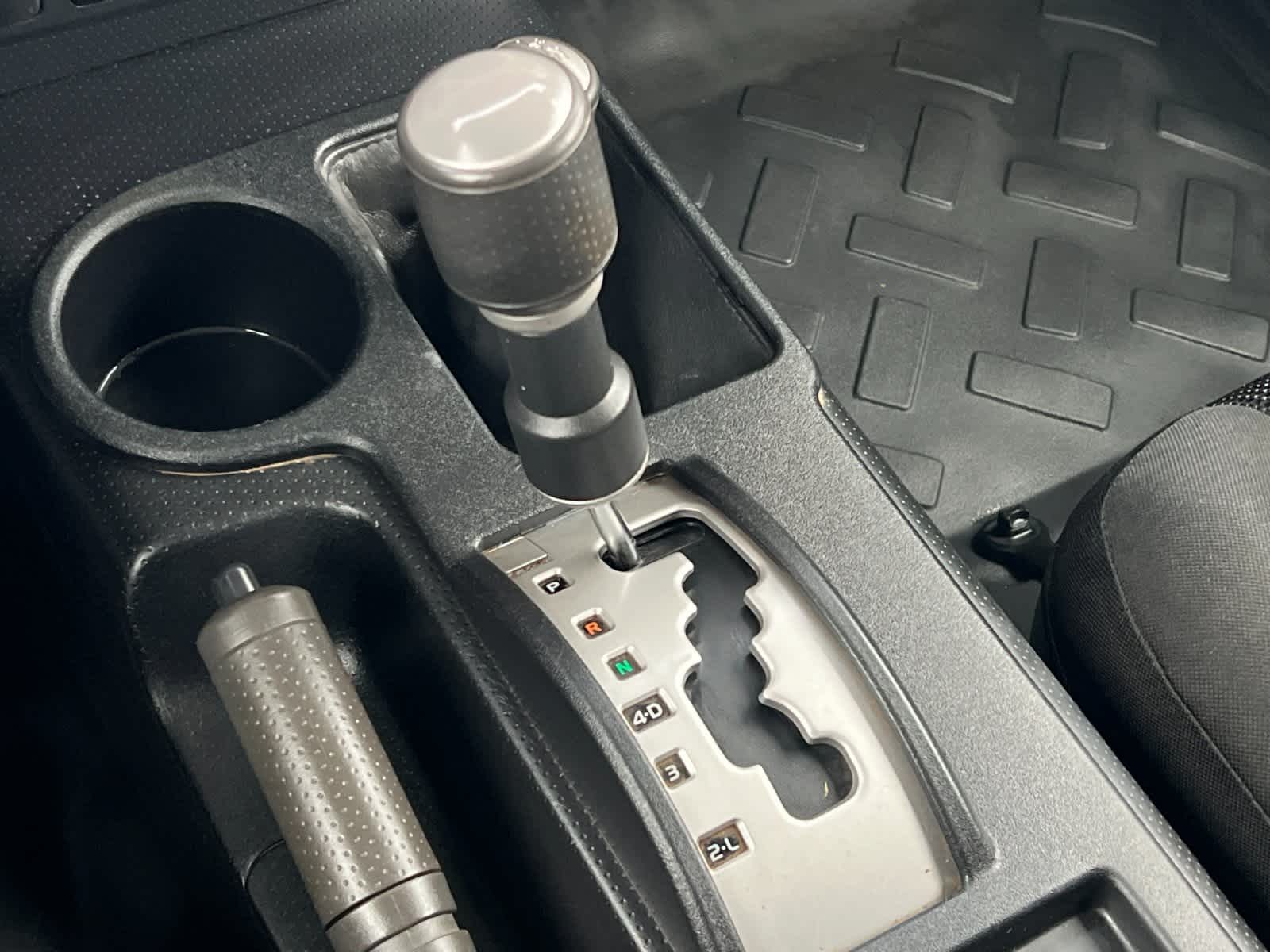 Thumbnail: 2013 Toyota FJ Cruiser - 21