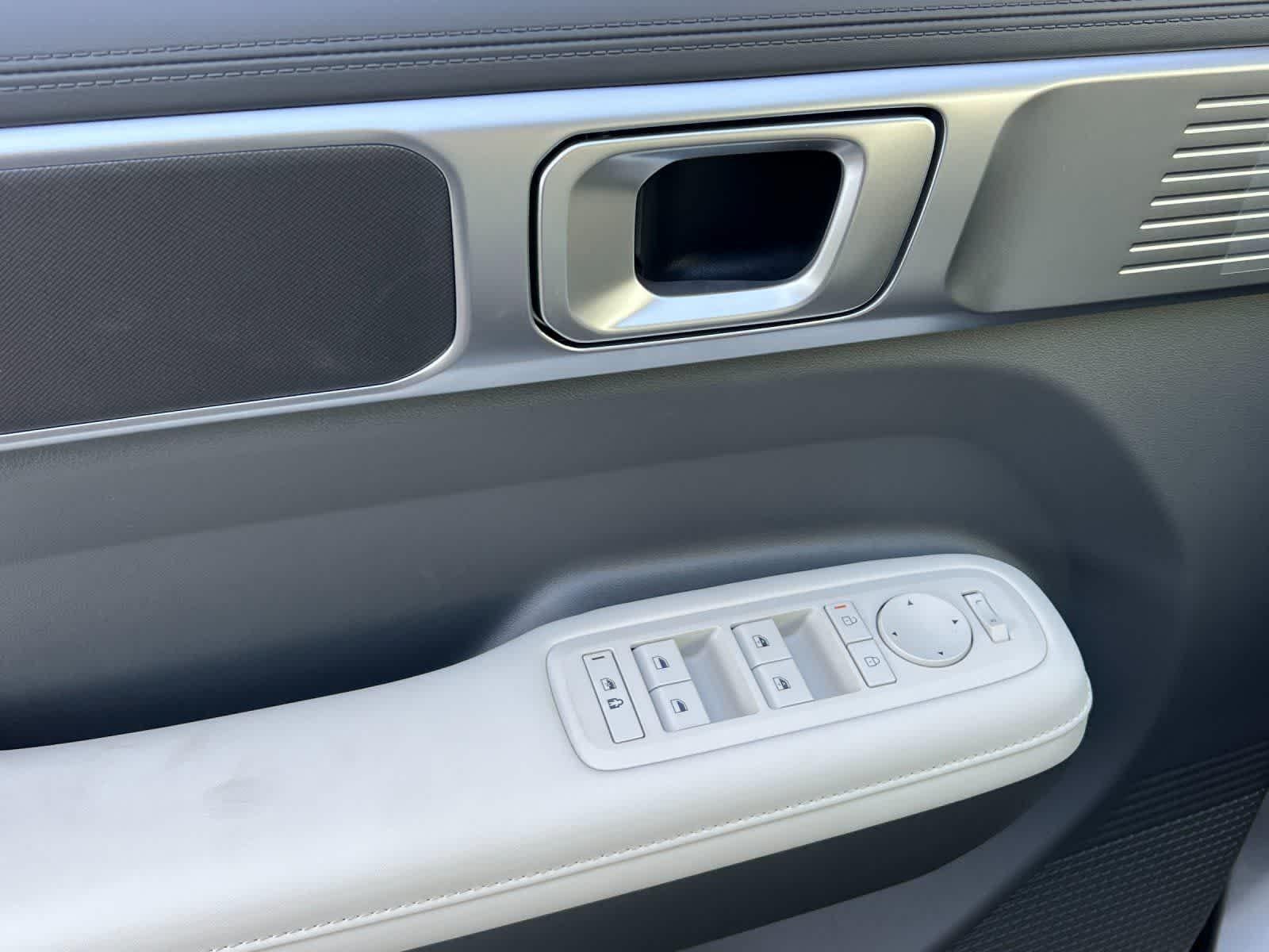 Thumbnail: 2026 Hyundai Santa Fe - 12