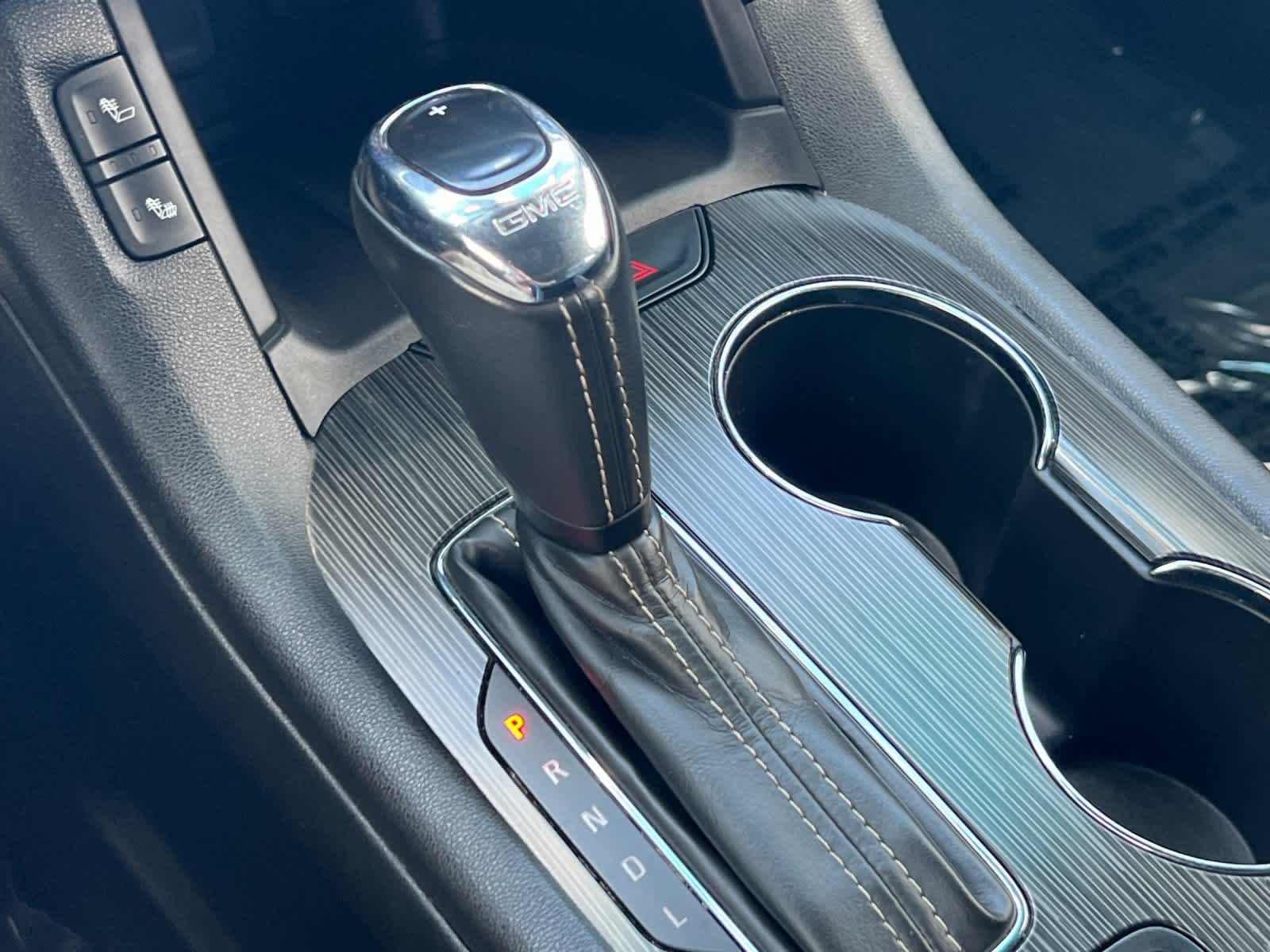 Thumbnail: 2018 GMC Acadia - 22