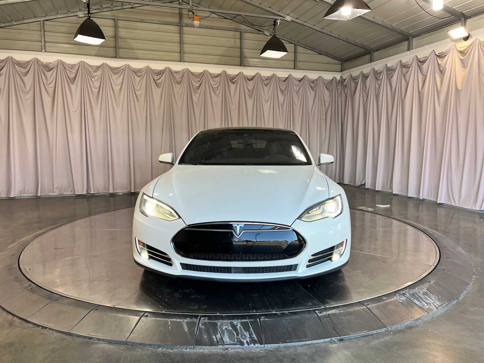 Thumbnail: 2015 Tesla Model S - 2