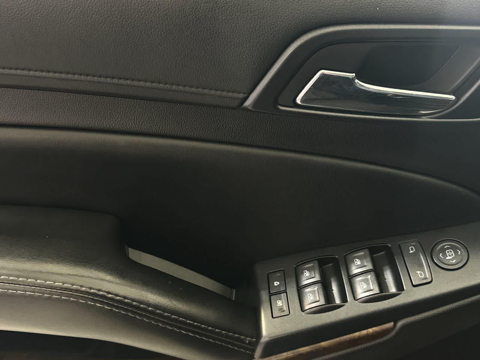 Thumbnail: 2015 Chevrolet Tahoe - 13