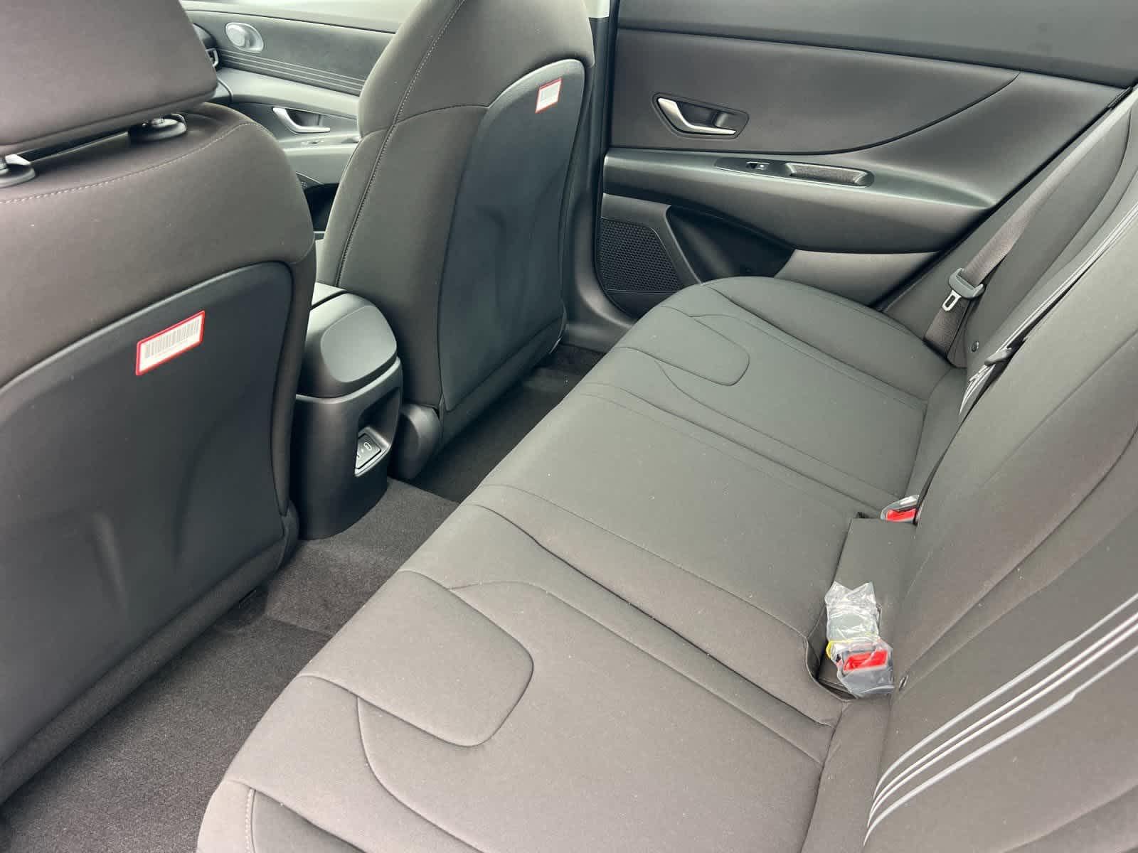 Thumbnail: 2026 Hyundai Elantra - 4