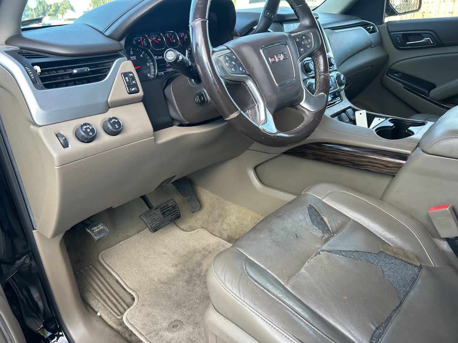 Thumbnail: 2018 GMC Yukon XL - 24