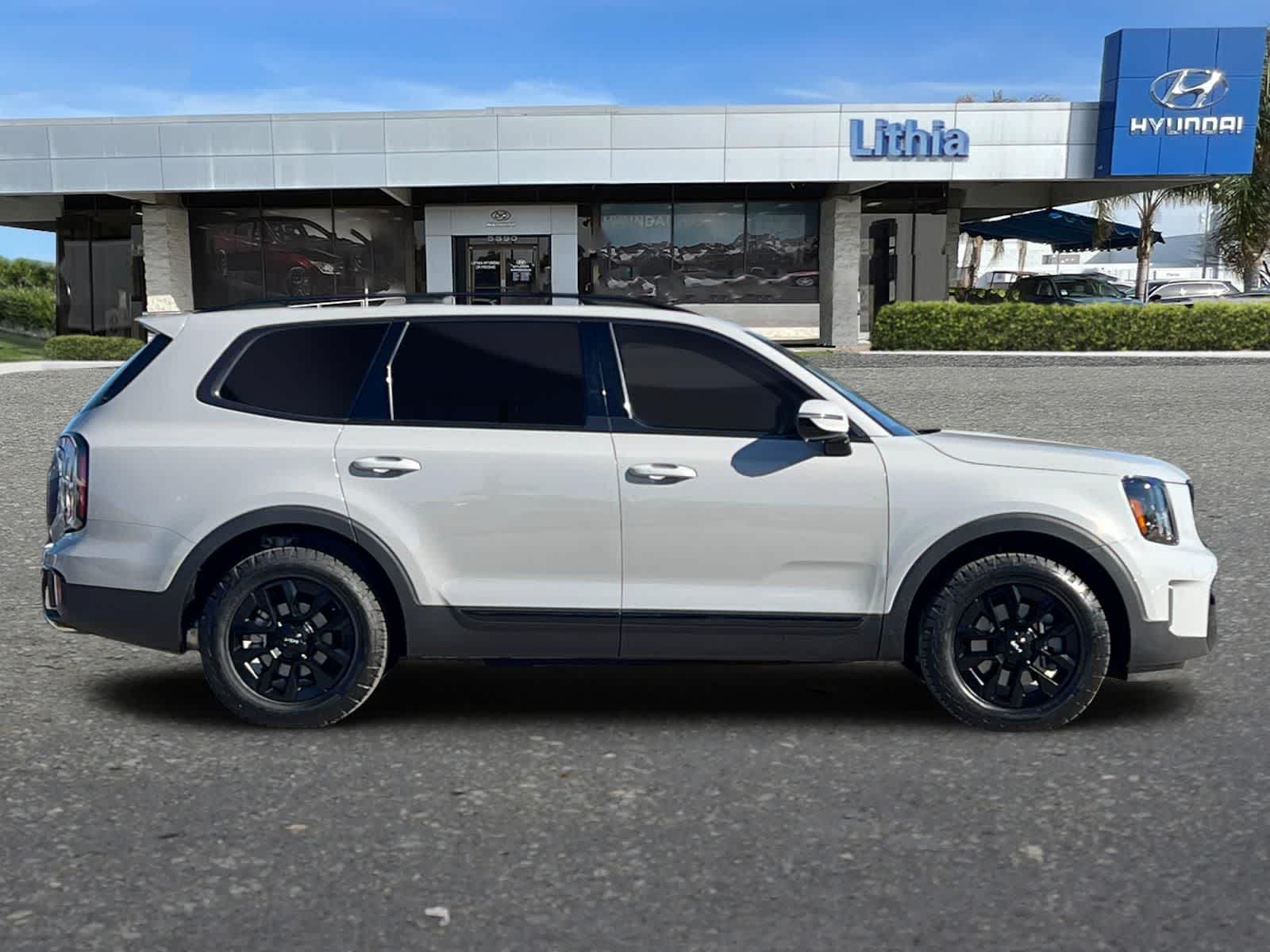 Thumbnail: 2024 Kia Telluride - 9