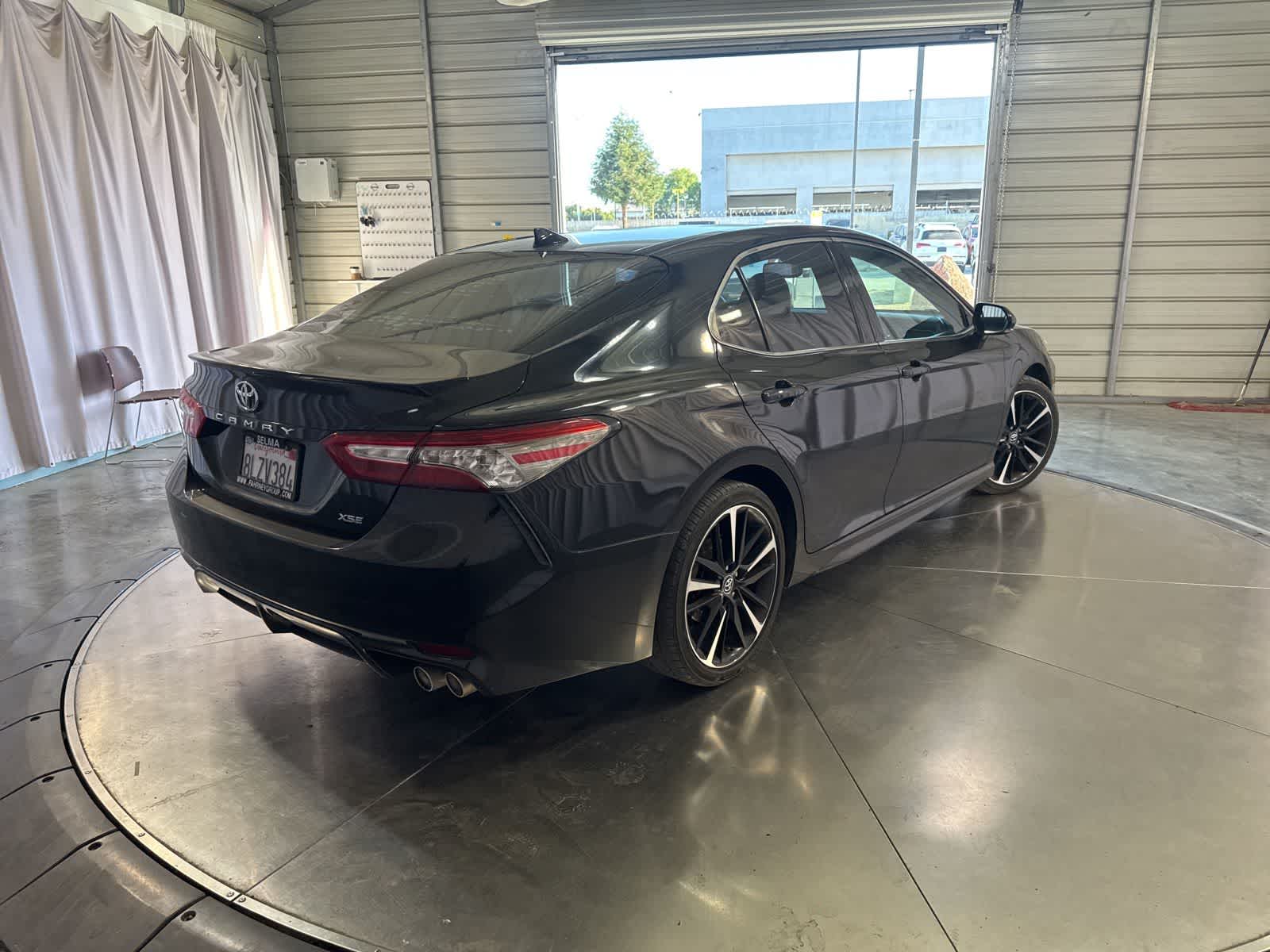 Thumbnail: 2019 Toyota Camry - 4