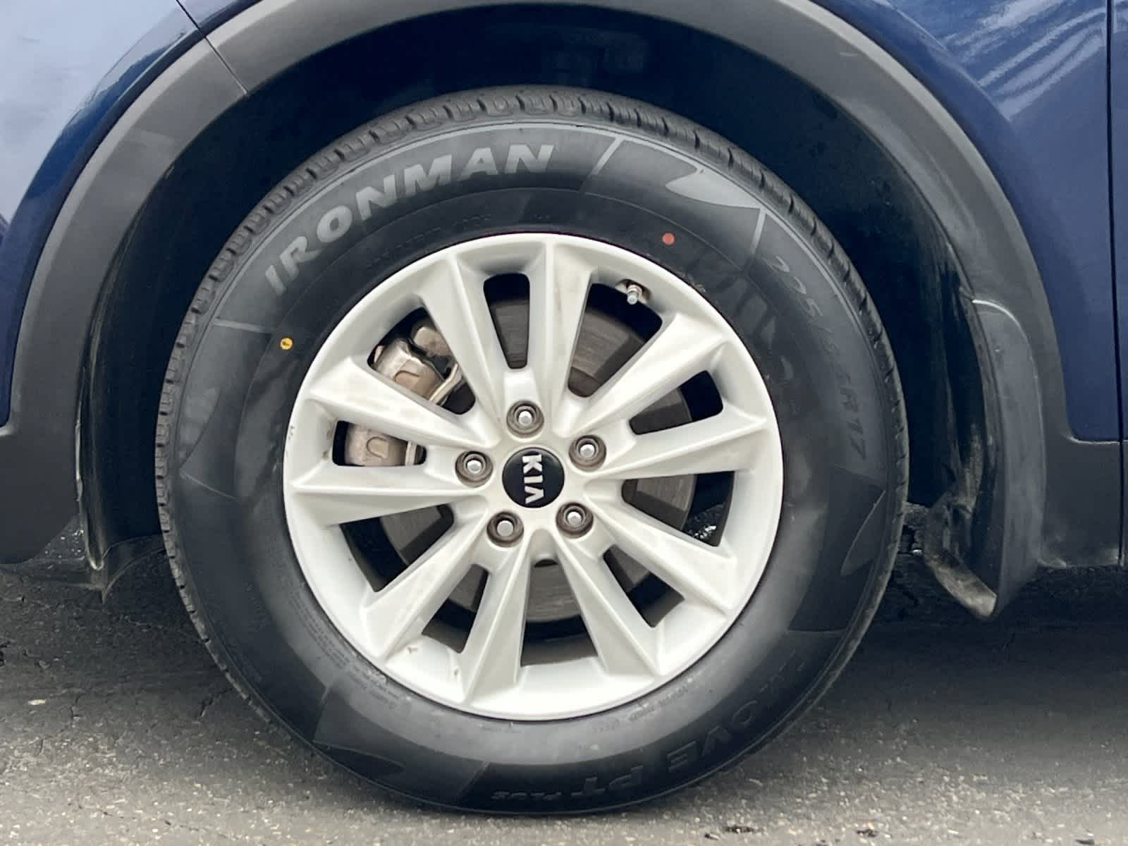 Thumbnail: 2019 Kia Sorento - 25