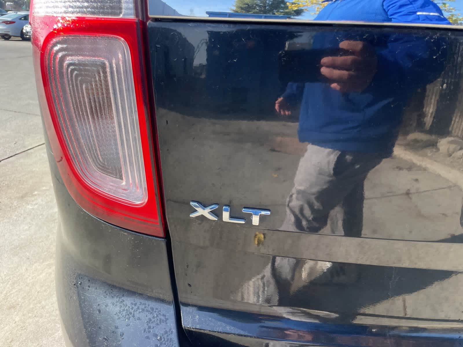 Thumbnail: 2013 Ford Explorer - 20