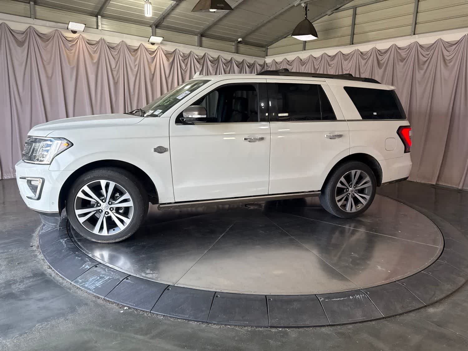 2021 Ford Expedition King Ranch photo 3