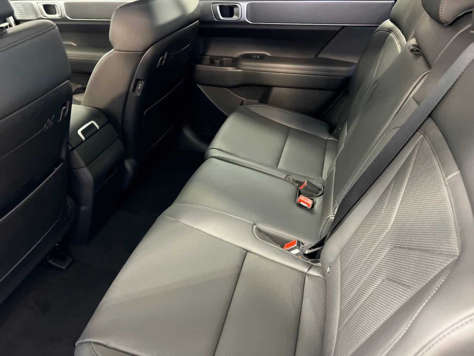 Thumbnail: 2025 Hyundai Santa Fe - 4