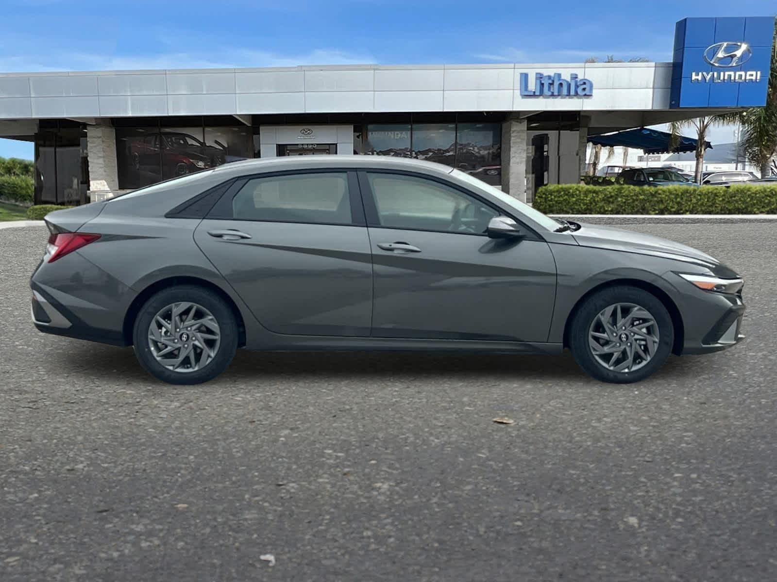 Thumbnail: 2026 Hyundai Elantra - 8