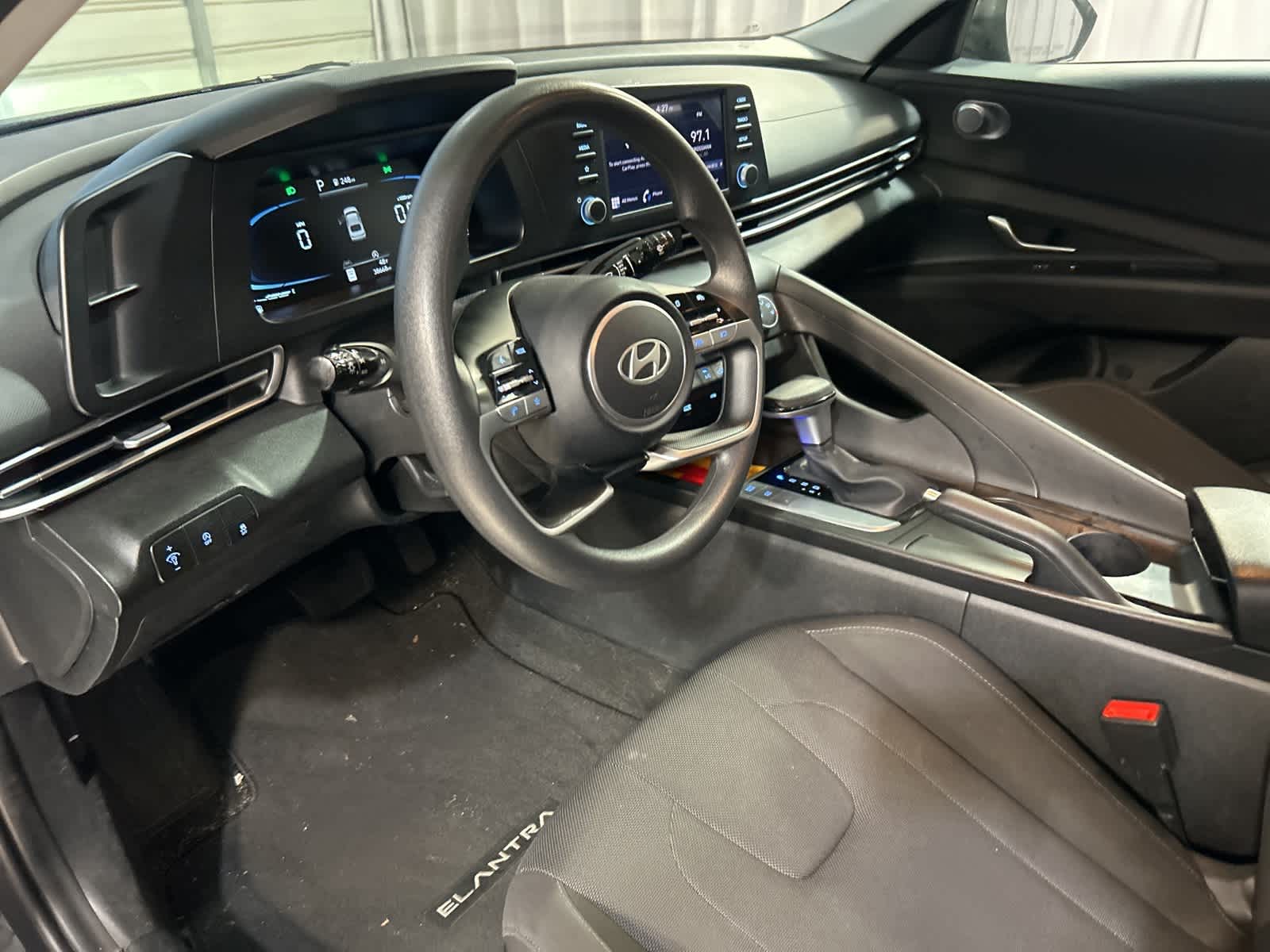 Thumbnail: 2025 Hyundai Elantra - 22