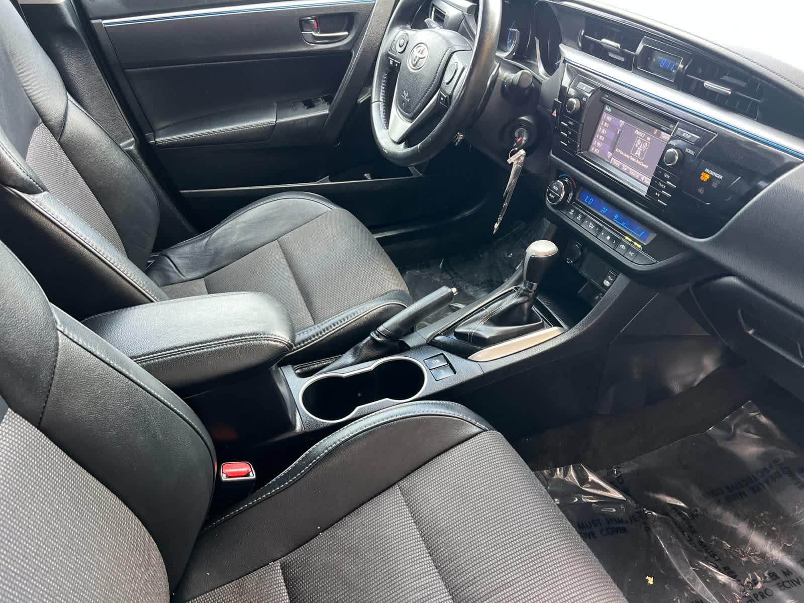 Thumbnail: 2014 Toyota Corolla - 16