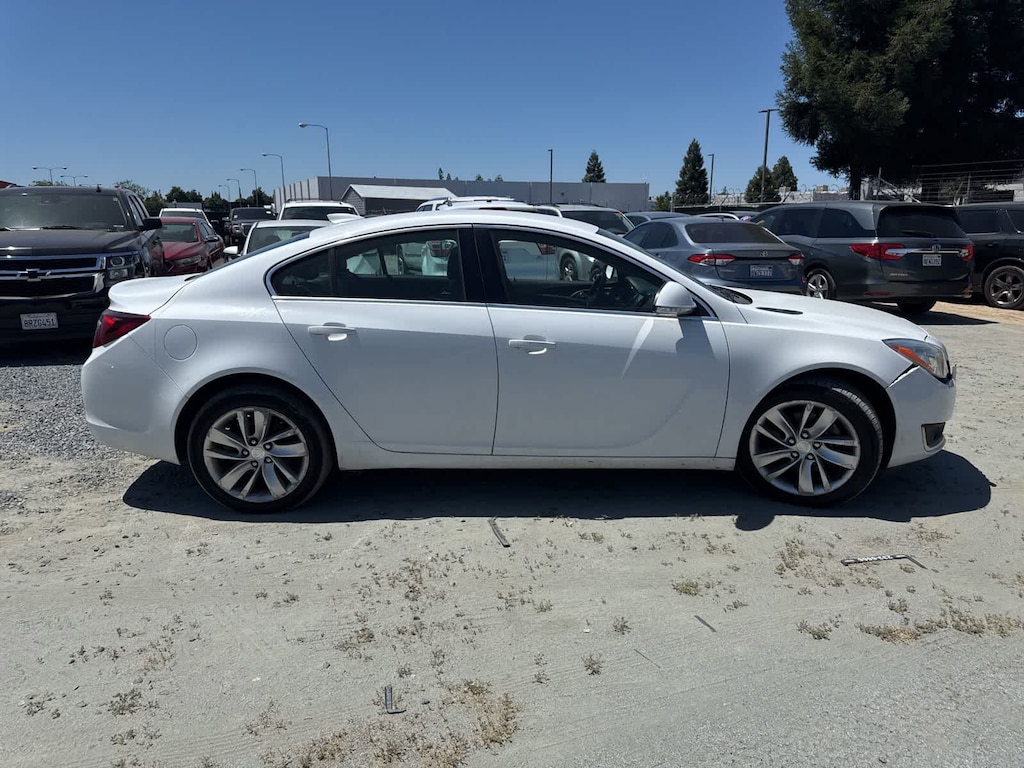 Used 2017 Buick Regal 1SV (Retail Only) Sedan