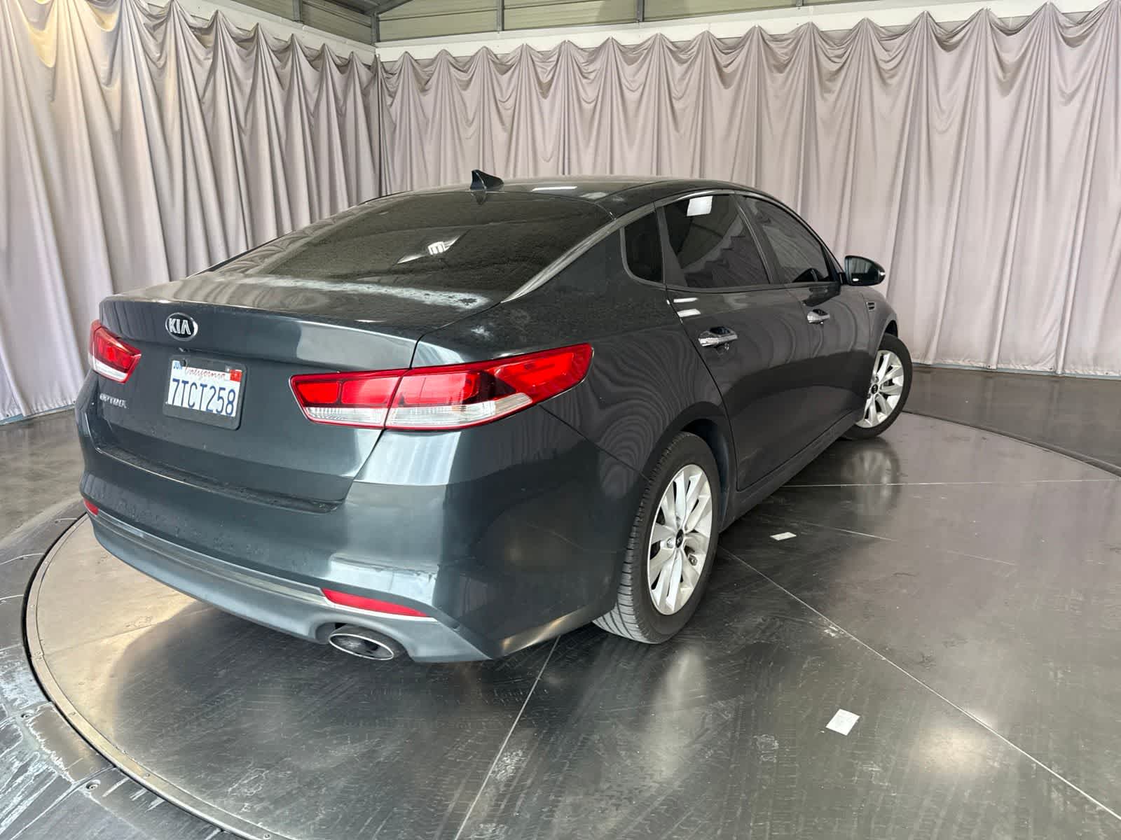Thumbnail: 2016 Kia Optima - 5