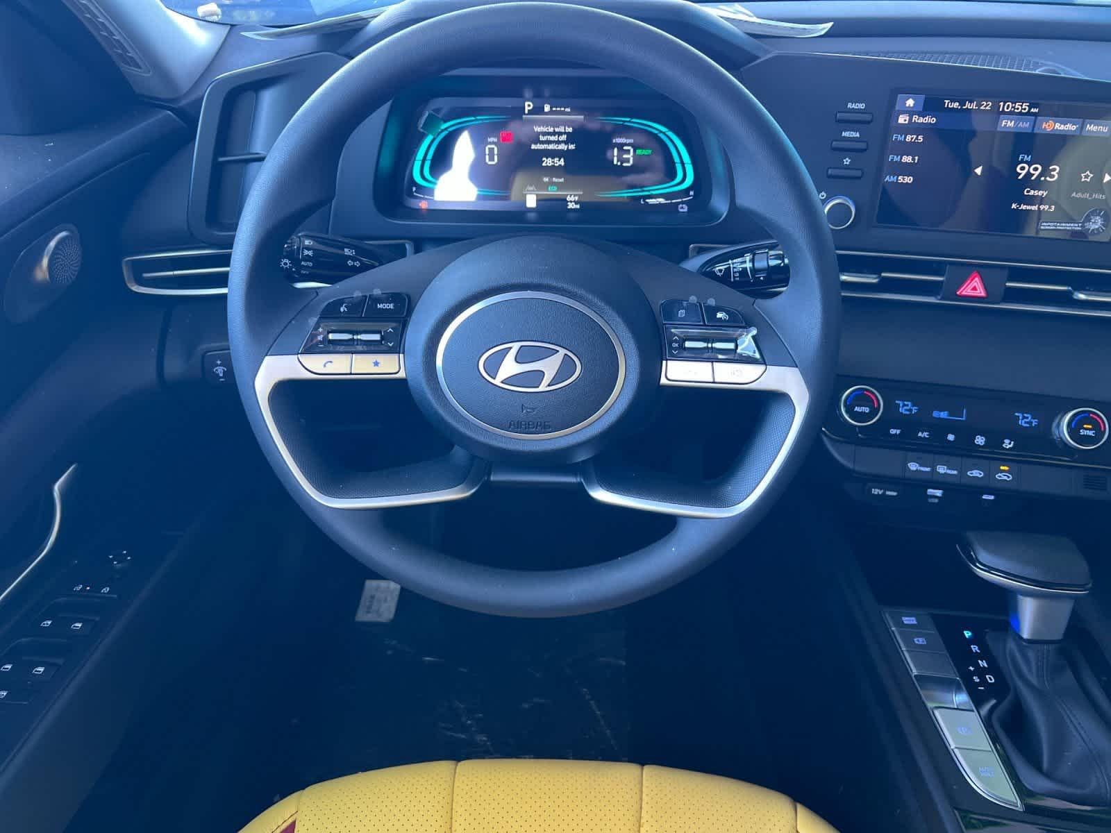 Thumbnail: 2025 Hyundai Elantra - 15