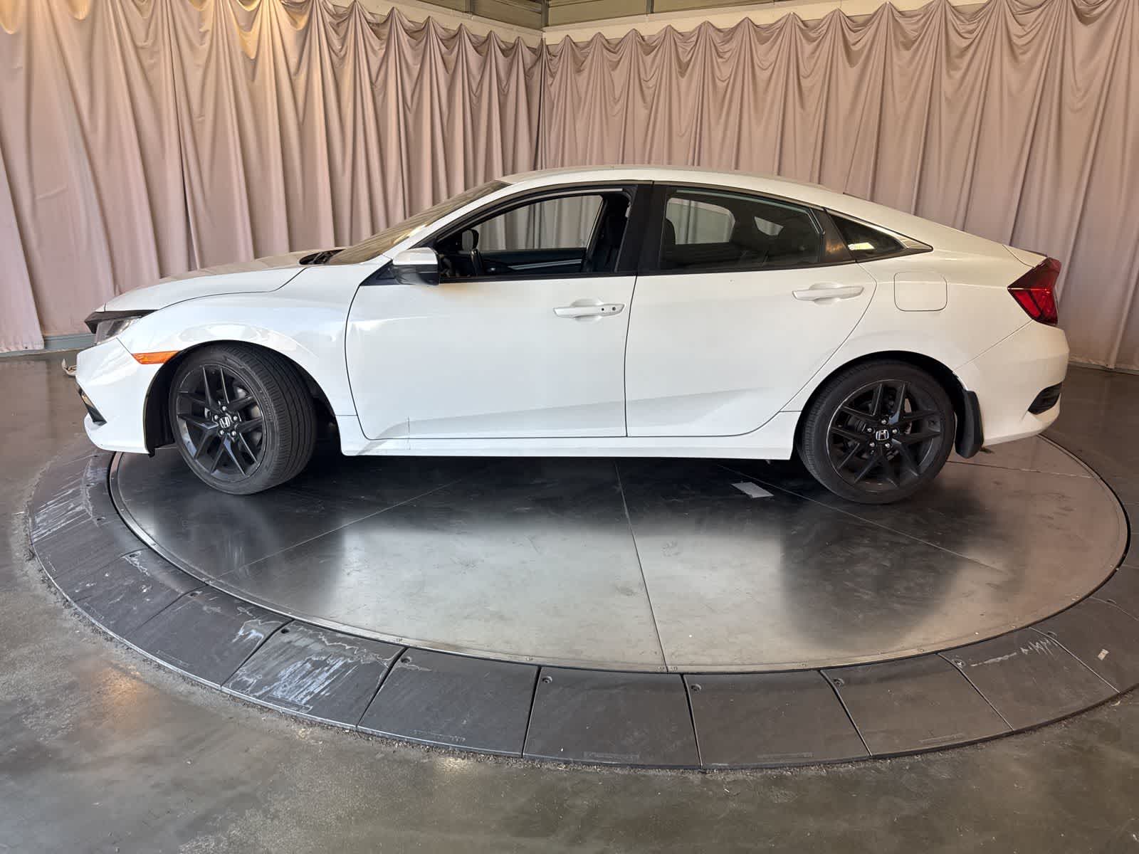 2021 Honda Civic Sport photo 3