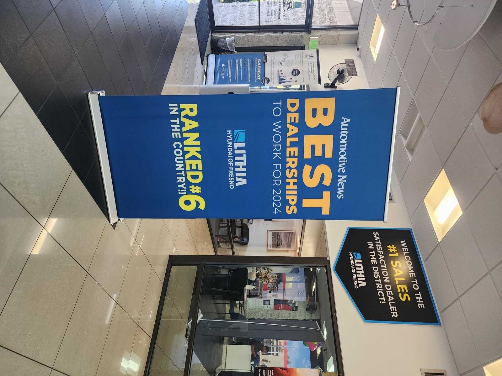 Thumbnail: 2023 Genesis GV70 - 31