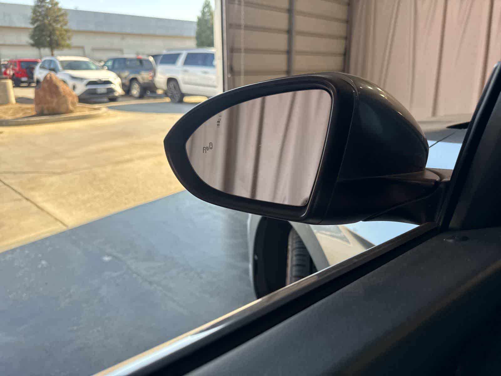Thumbnail: 2019 Volkswagen Jetta - 16