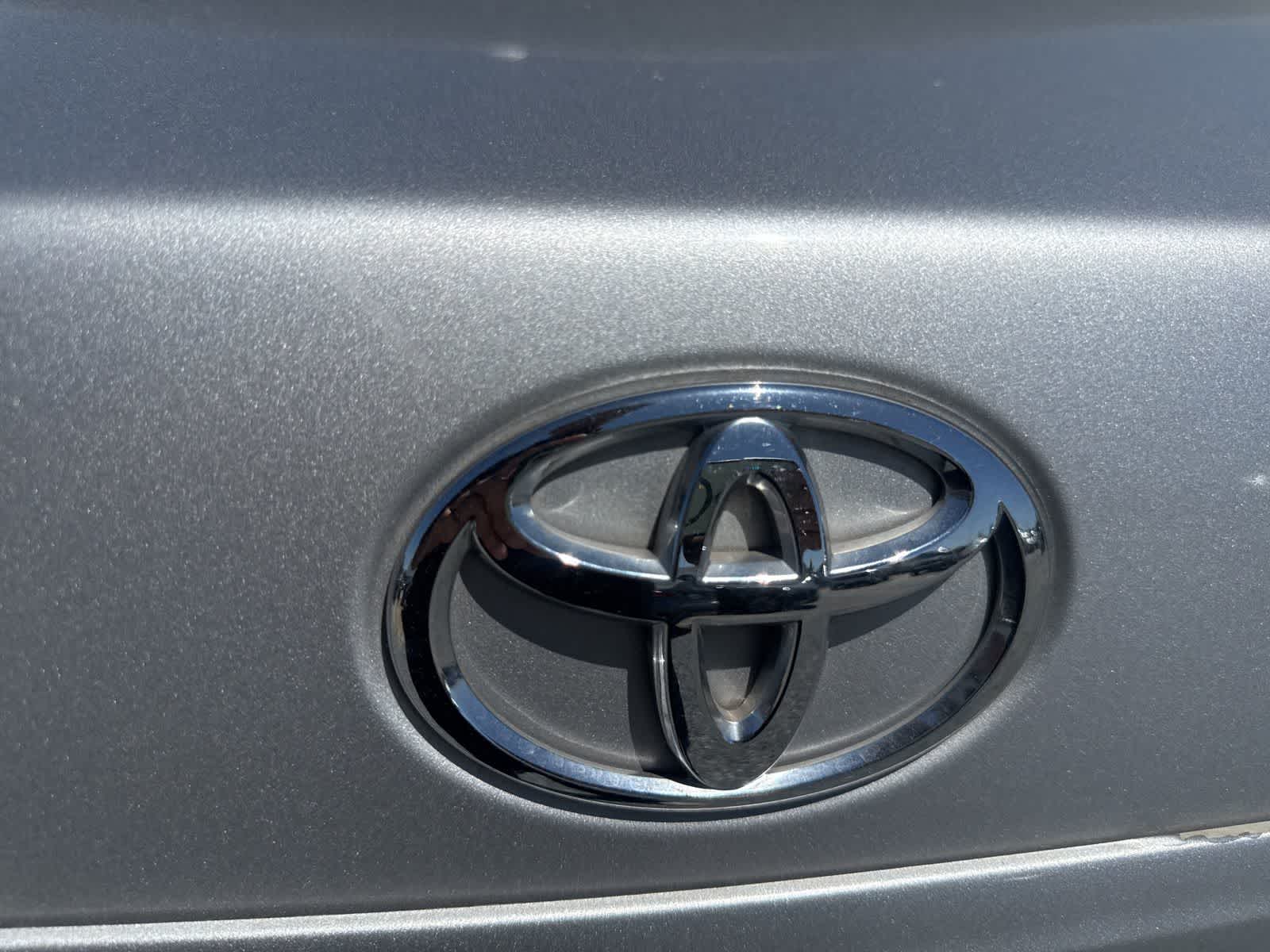 Thumbnail: 2010 Toyota Corolla - 14