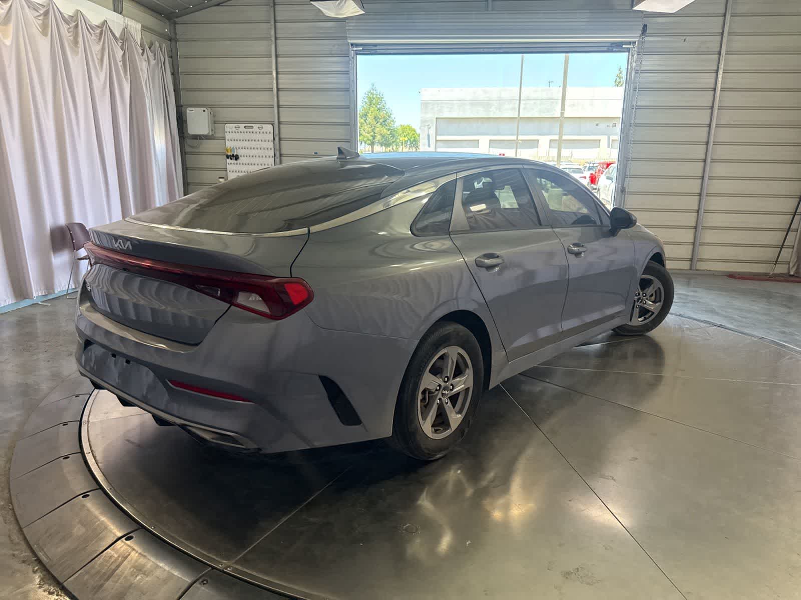 Thumbnail: 2022 Kia K5 - 4