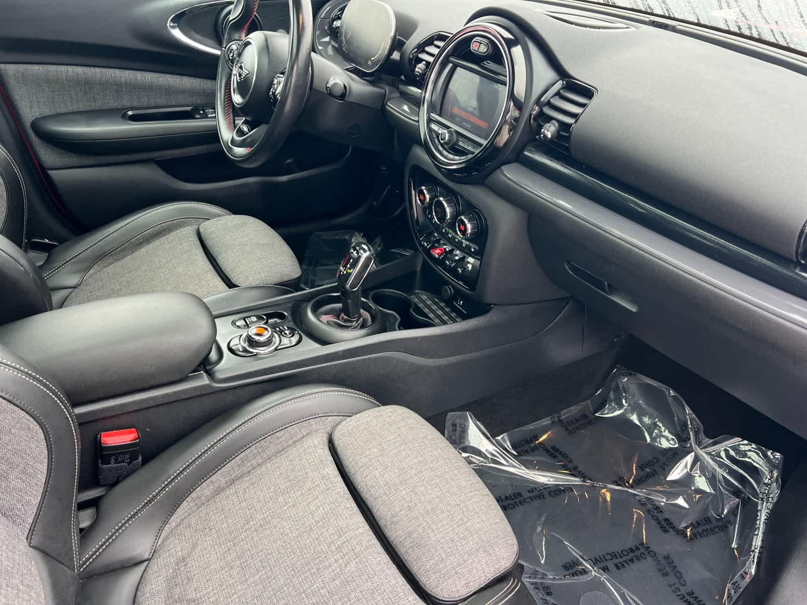 Thumbnail: 2021 MINI Cooper Clubman - 16