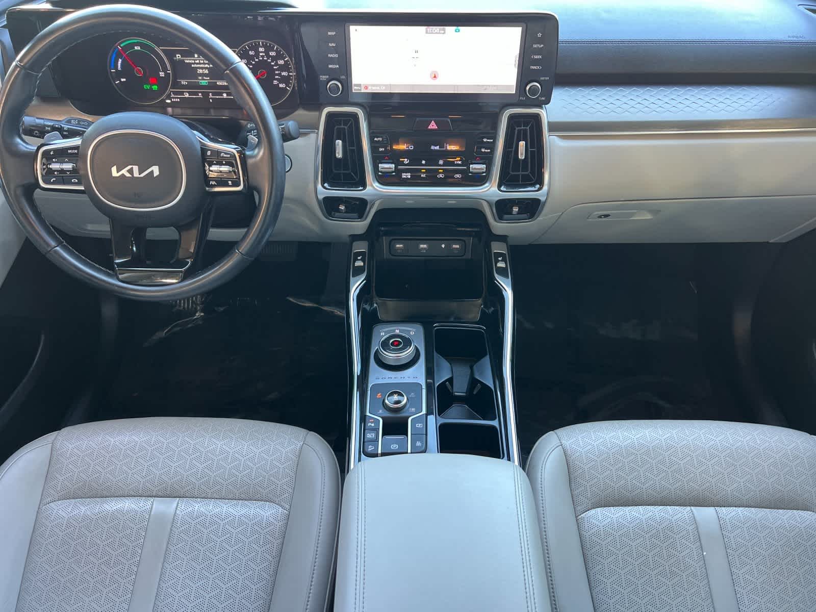 Thumbnail: 2022 Kia Sorento - 3
