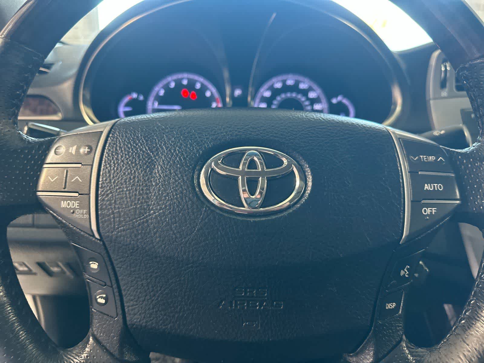 Thumbnail: 2011 Toyota Avalon - 24