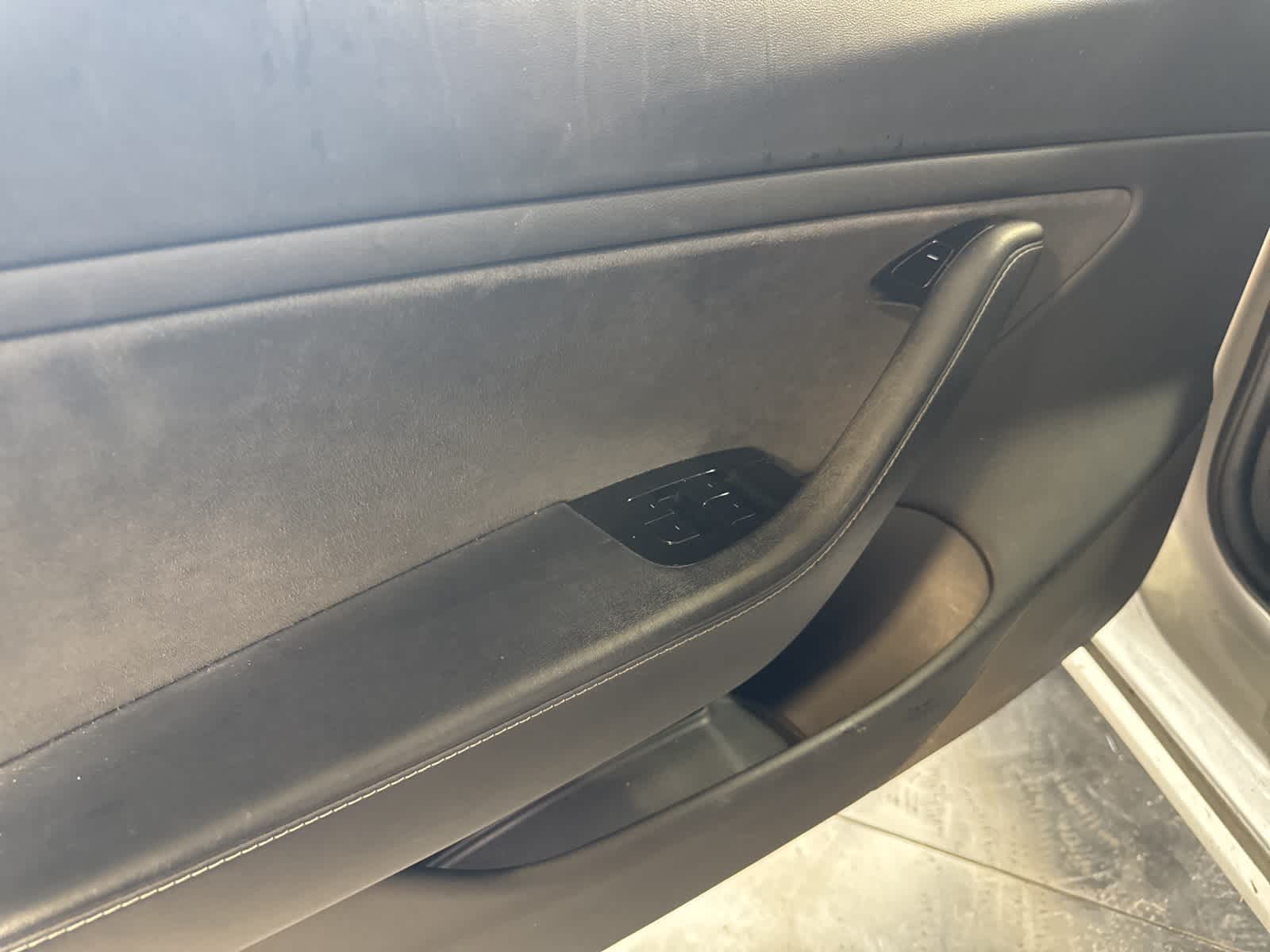 Thumbnail: 2018 Tesla Model 3 - 17