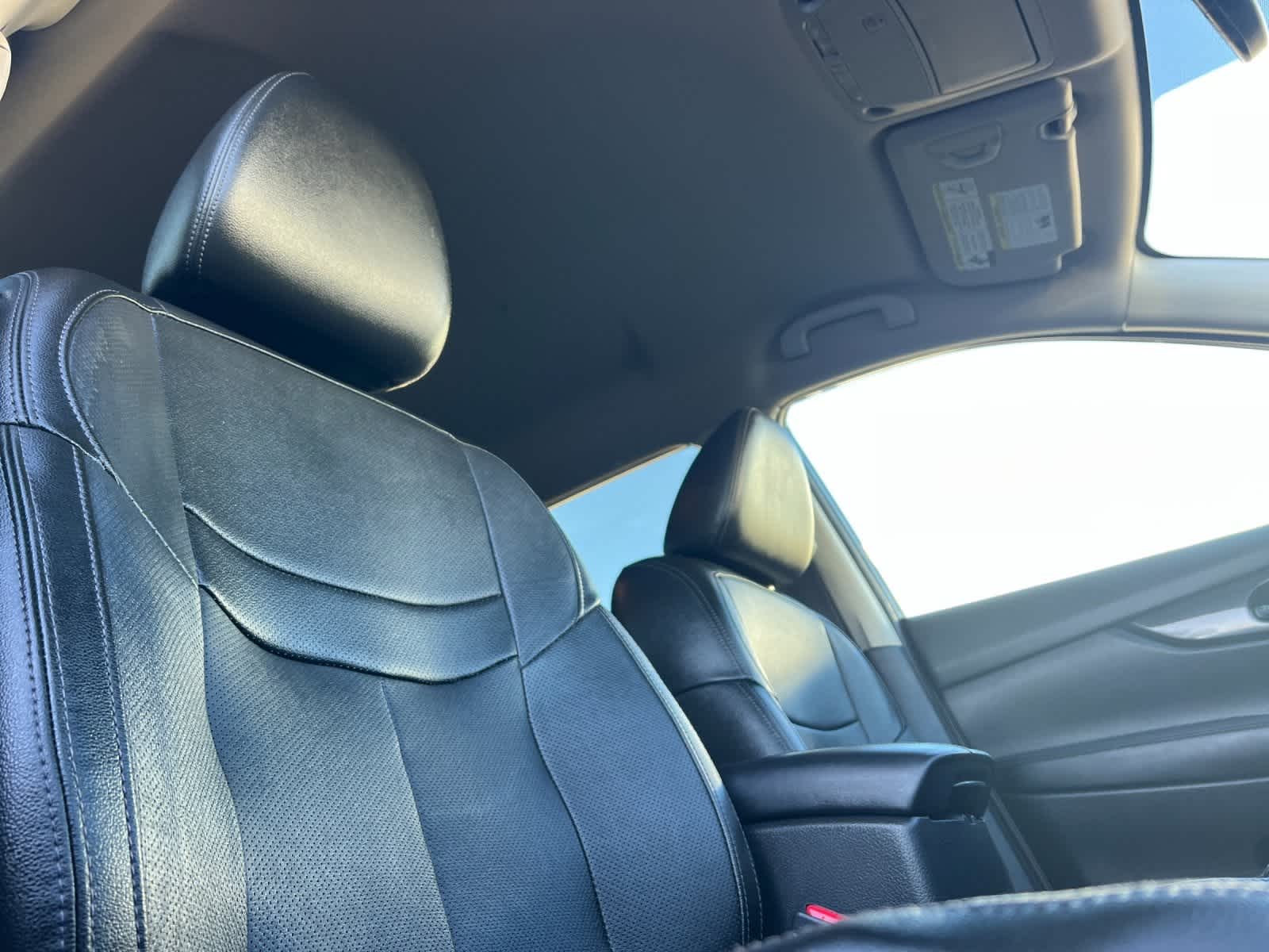 Thumbnail: 2019 Nissan Rogue - 18