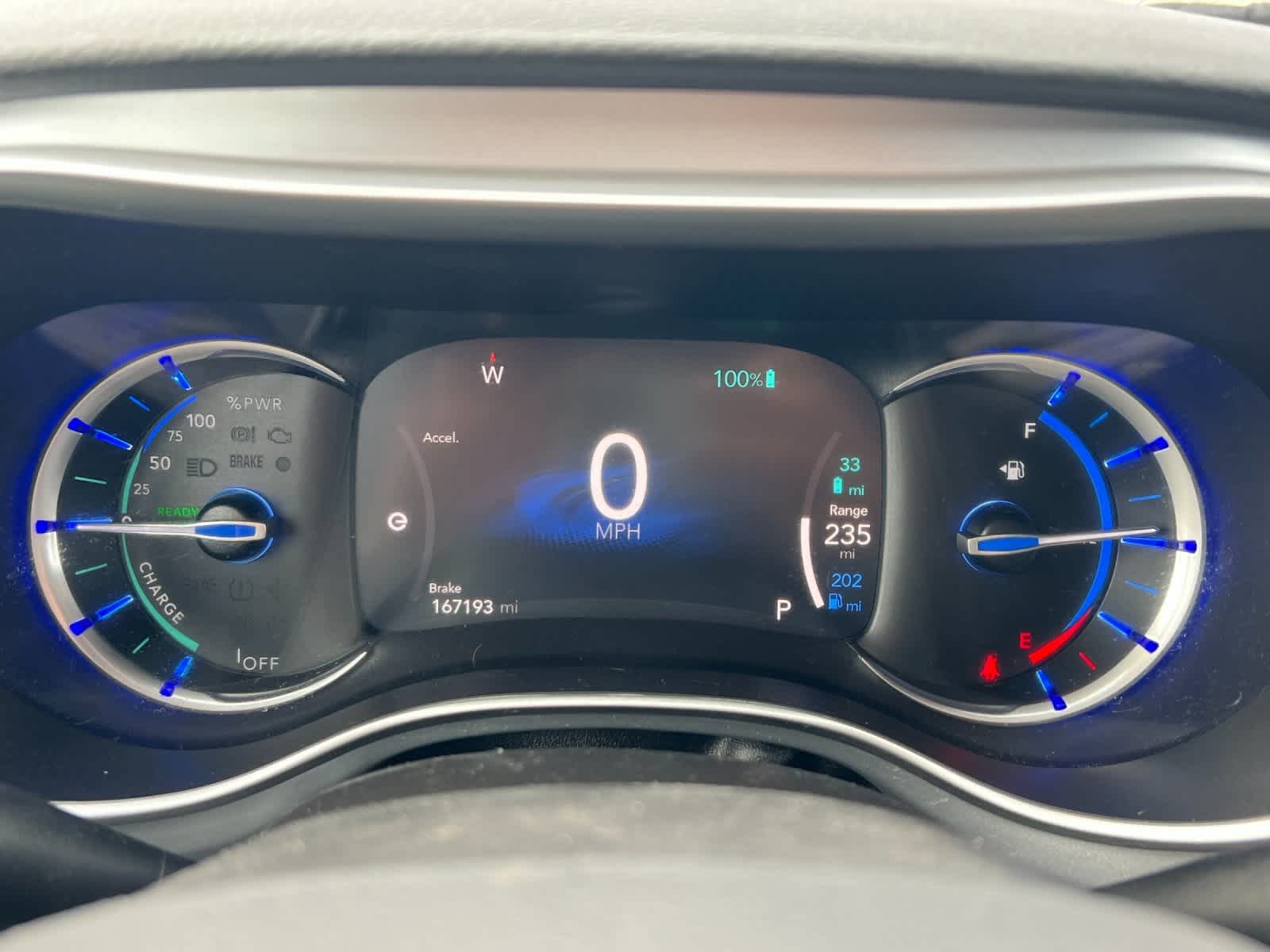 Thumbnail: 2021 Chrysler Pacifica - 26