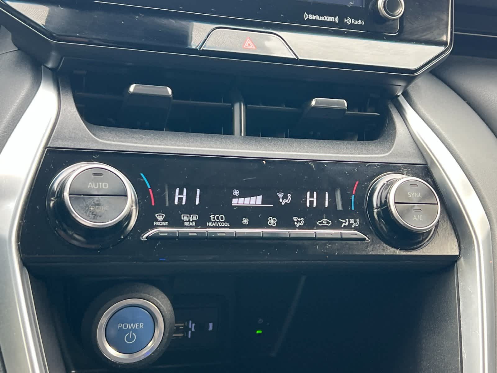 Thumbnail: 2022 Toyota Venza - 21