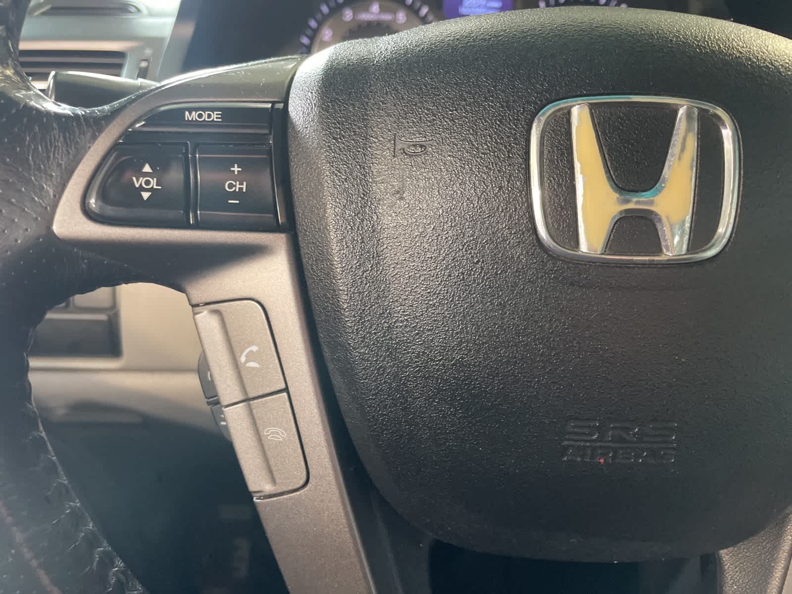 Thumbnail: 2012 Honda Odyssey - 23