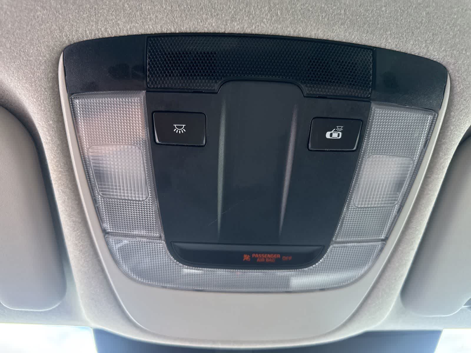 Thumbnail: 2023 Kia Niro - 21