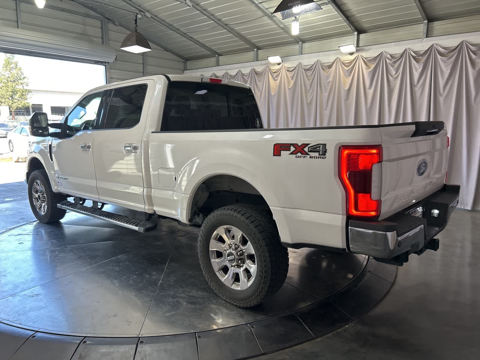Thumbnail: 2019 Ford F-250 - 15